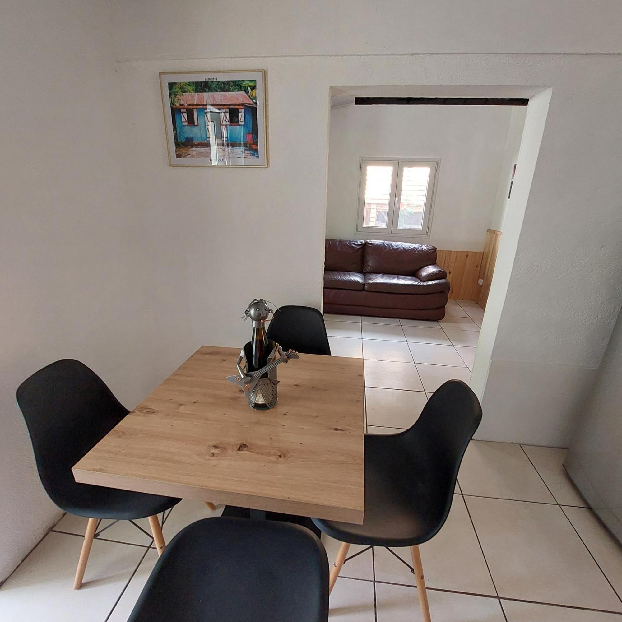 Vila L Eden De L Est Sainte-Rose Pokoj fotografie