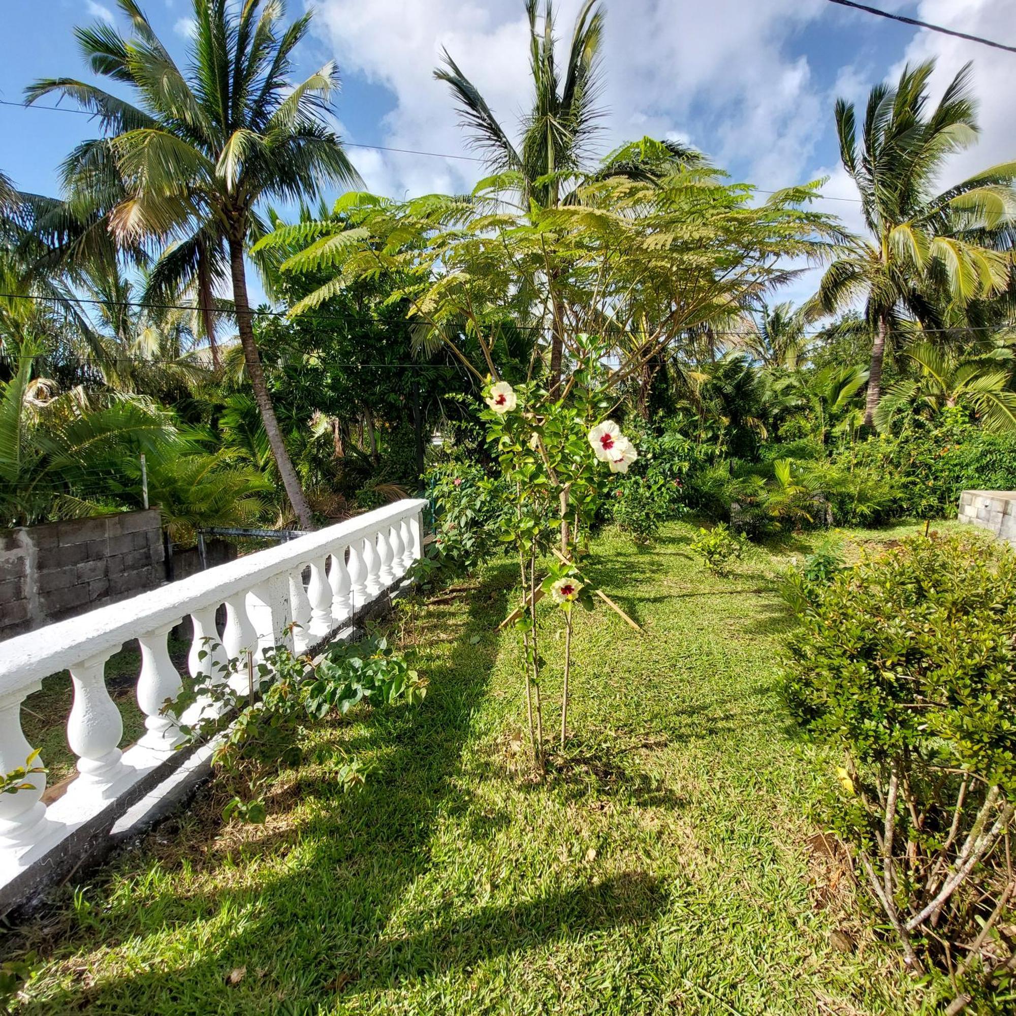 Vila L Eden De L Est Sainte-Rose Pokoj fotografie